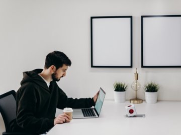 義烏企業(yè)辦理香港公司變更的注意事項(xiàng)