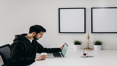 新媒體平臺的領(lǐng)域權(quán)重包括哪些內(nèi)容？