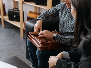 美國(guó)公司注冊(cè)全流程：條件、步驟與賬號(hào)申請(qǐng)指南