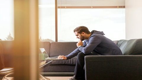 賣家參加Temu半托管模式的優(yōu)點：高效運營、利潤提升、流量保障。