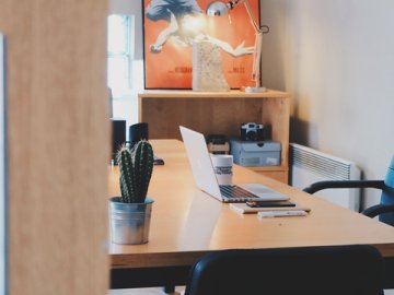 香港企業(yè)及個(gè)人開設(shè)銀行賬戶的流程與注意事項(xiàng)