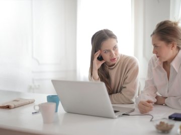 迪拜注冊代辦，熟悉自貿(mào)區(qū)政策，助力企業(yè)合規(guī)落地