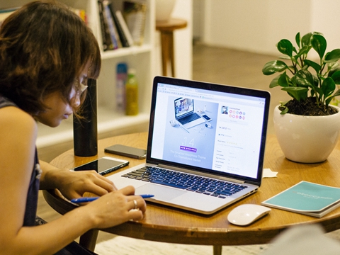 國泰銀行境內(nèi)轉(zhuǎn)賬有什么途徑？大概多久能到賬？