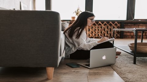 如何在AppsFlyer的Marketplace平臺上啟用Unity Ads對接？