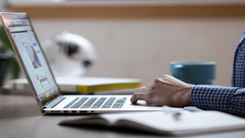 天貓國際VS京東國際對(duì)比：平臺(tái)入駐分析